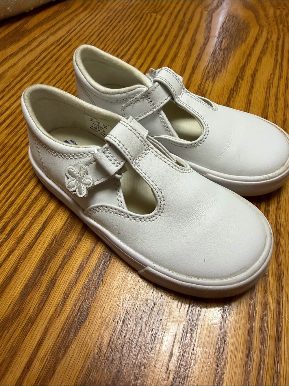 Vionic Kids White T-Strap Mary Jane with Floral Accent